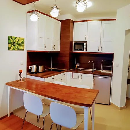 Belvedere Mountain Apartment Near Gondola